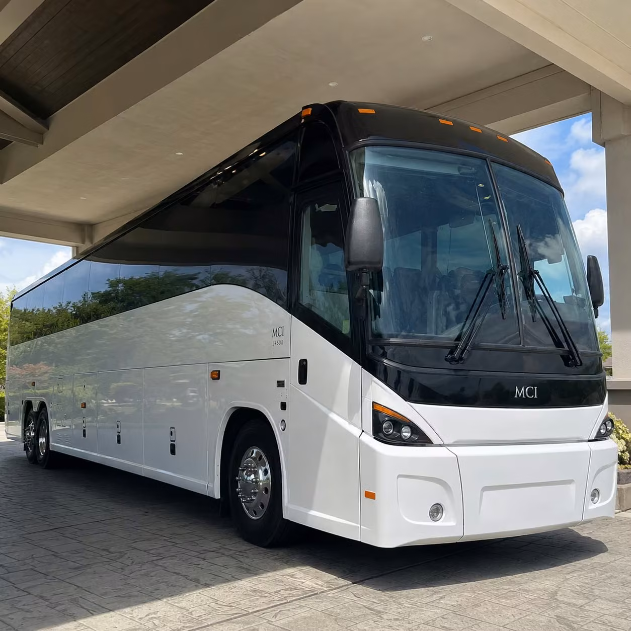 daily commuter shuttle services for reno s fastest growing employers
