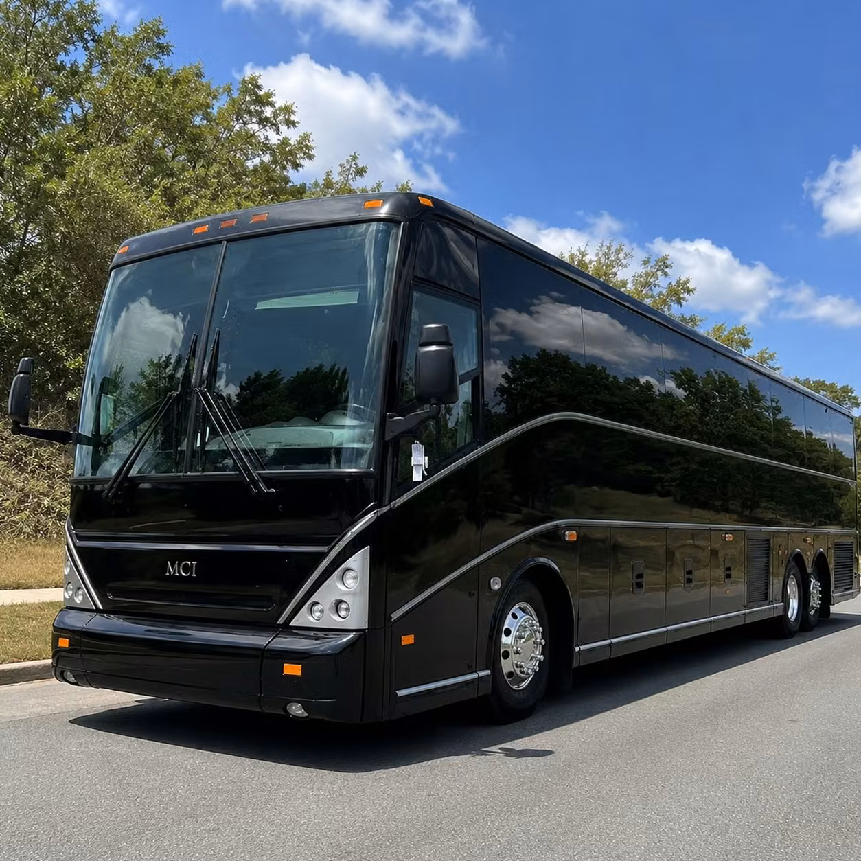 employee commuter shuttles between reno s tech and logistics hubs